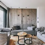 New! Alpinero 405 By We Rent 아파트