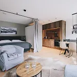 New! Alpinero 405 By We Rent 아파트
