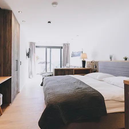 New! Alpinero 405 By We Rent *